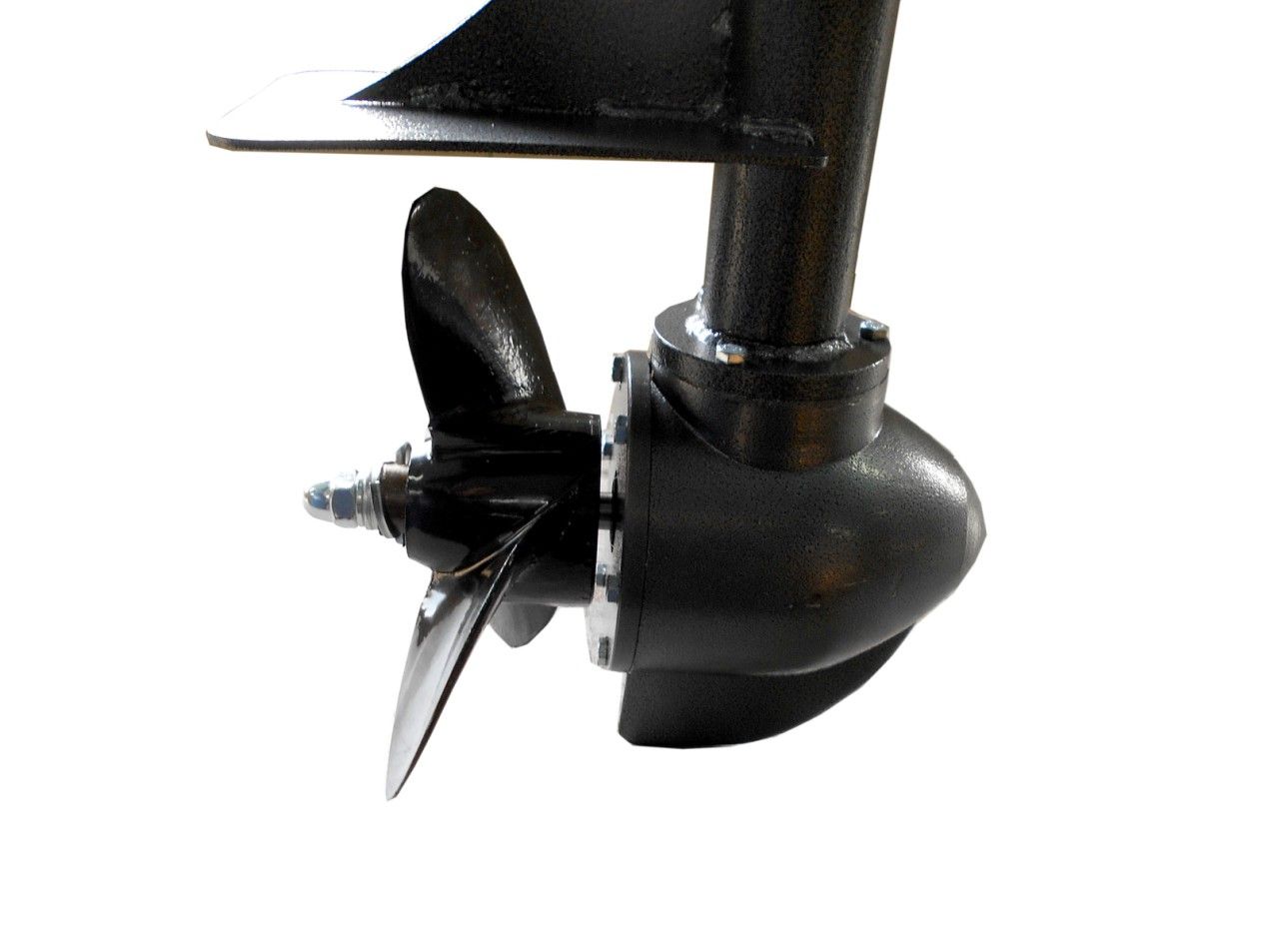 Глушитель на лодочный мотор из триммера
