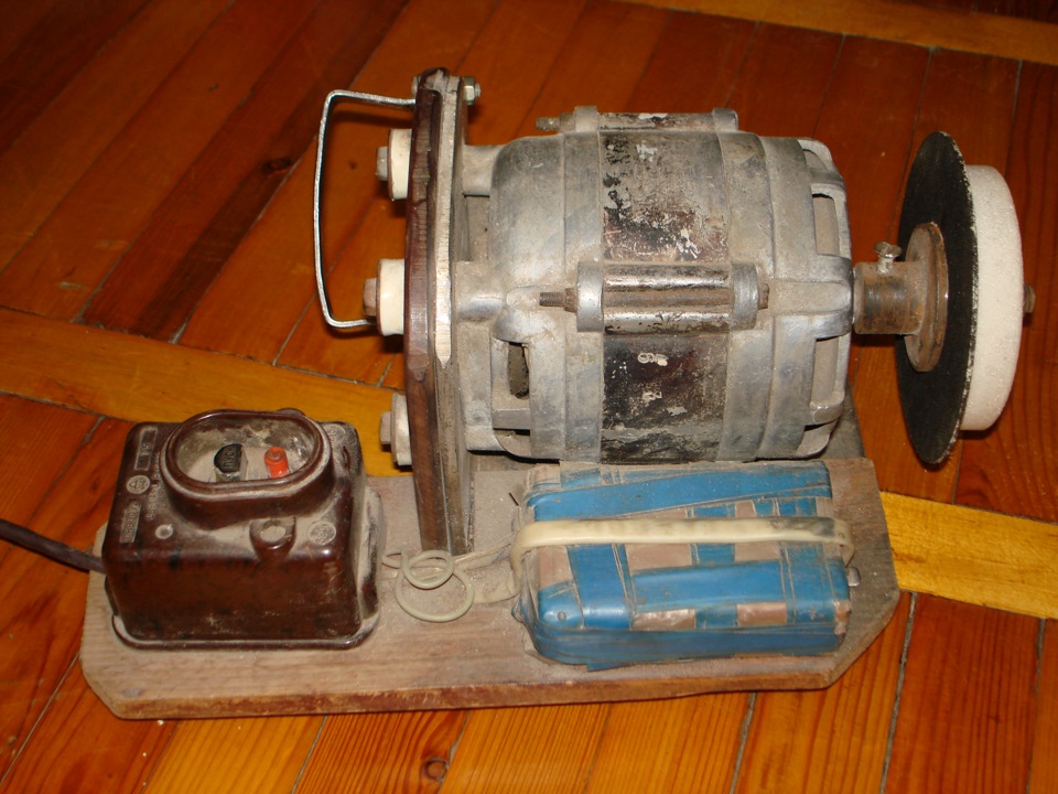 Точильный станок из двигателя советской стиральной машины