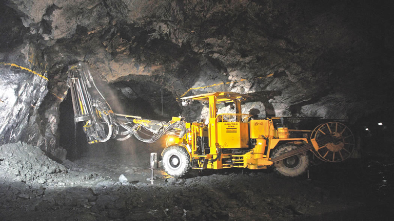 Урановая руда: месторождения, добыча, переработка