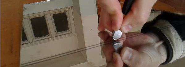 Как обрезать зеркало болгаркой - мастерок