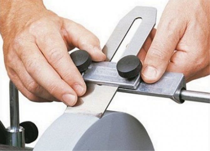 Как заточить нож ручного рубанка в домашних условиях?