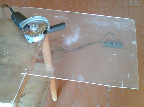 Резка оргстекла: чем резать оргстекло в домашних условиях? как отрезать оргстекло по размеру ножом и другими инструментами? как ровно пилить акриловое стекло?
