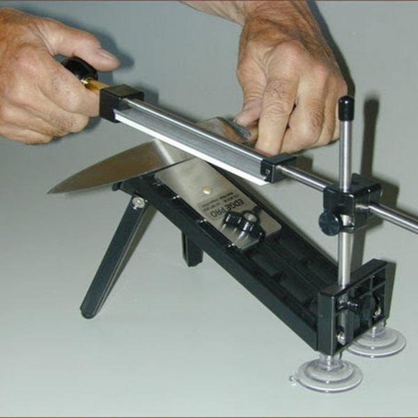 Приспособления для заточки ножей, устройство и изготовление