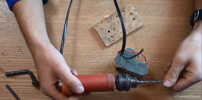 Мини-дрель своими руками: как сделать устройство из моторчика по схеме? самодельная ручная дрель из блендера в домашних условиях