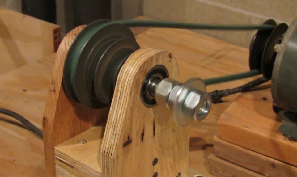Самодельный токарный станок по дереву: видео-инструкция по изготовлению своими руками, как самому сделать патрон, планшайбу, фото и цена