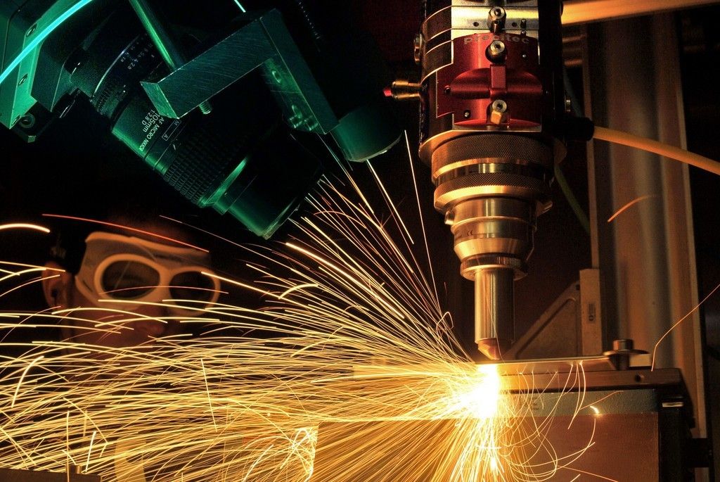 Лазерная сварка металла: оборудование, технология, методы, аппараты