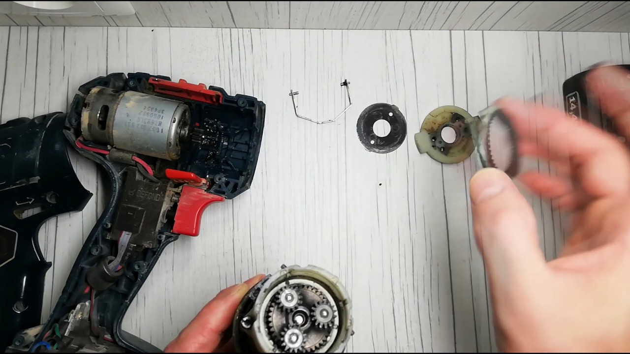 Как выполняется ремонт шуруповерта без помощи специалиста